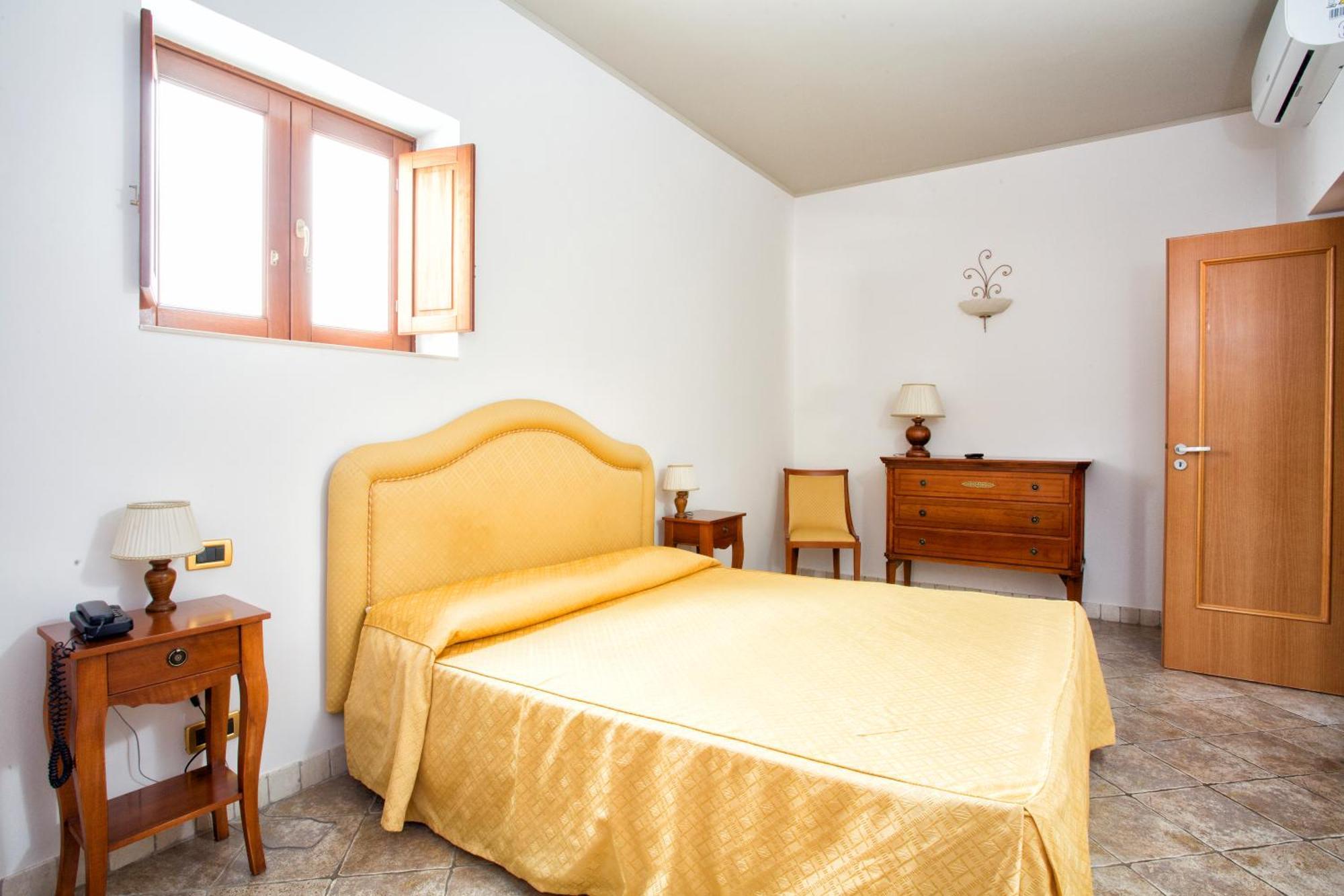 Hotel Tritone Lipari Buitenkant foto
