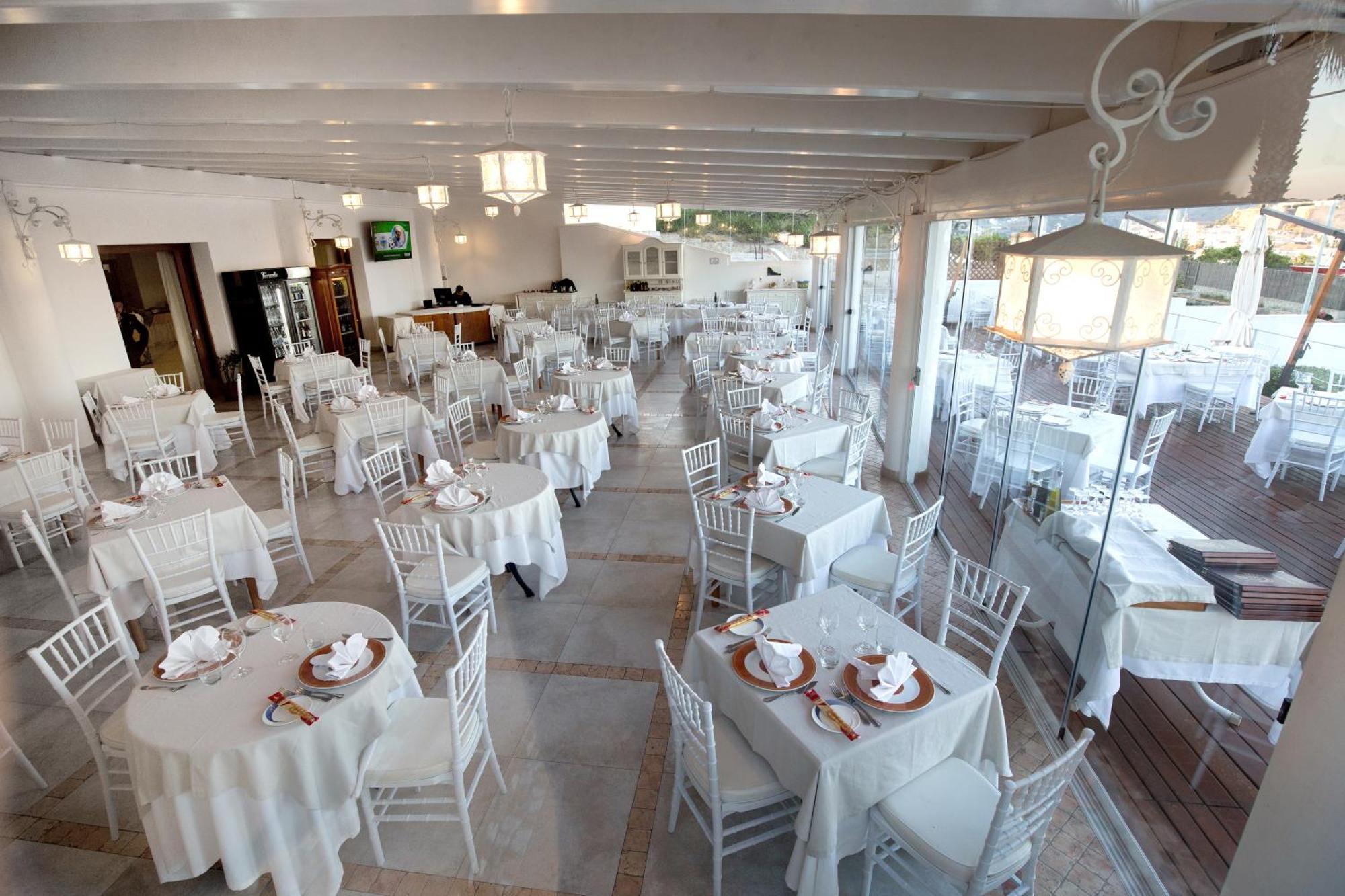 Hotel Tritone Lipari Buitenkant foto