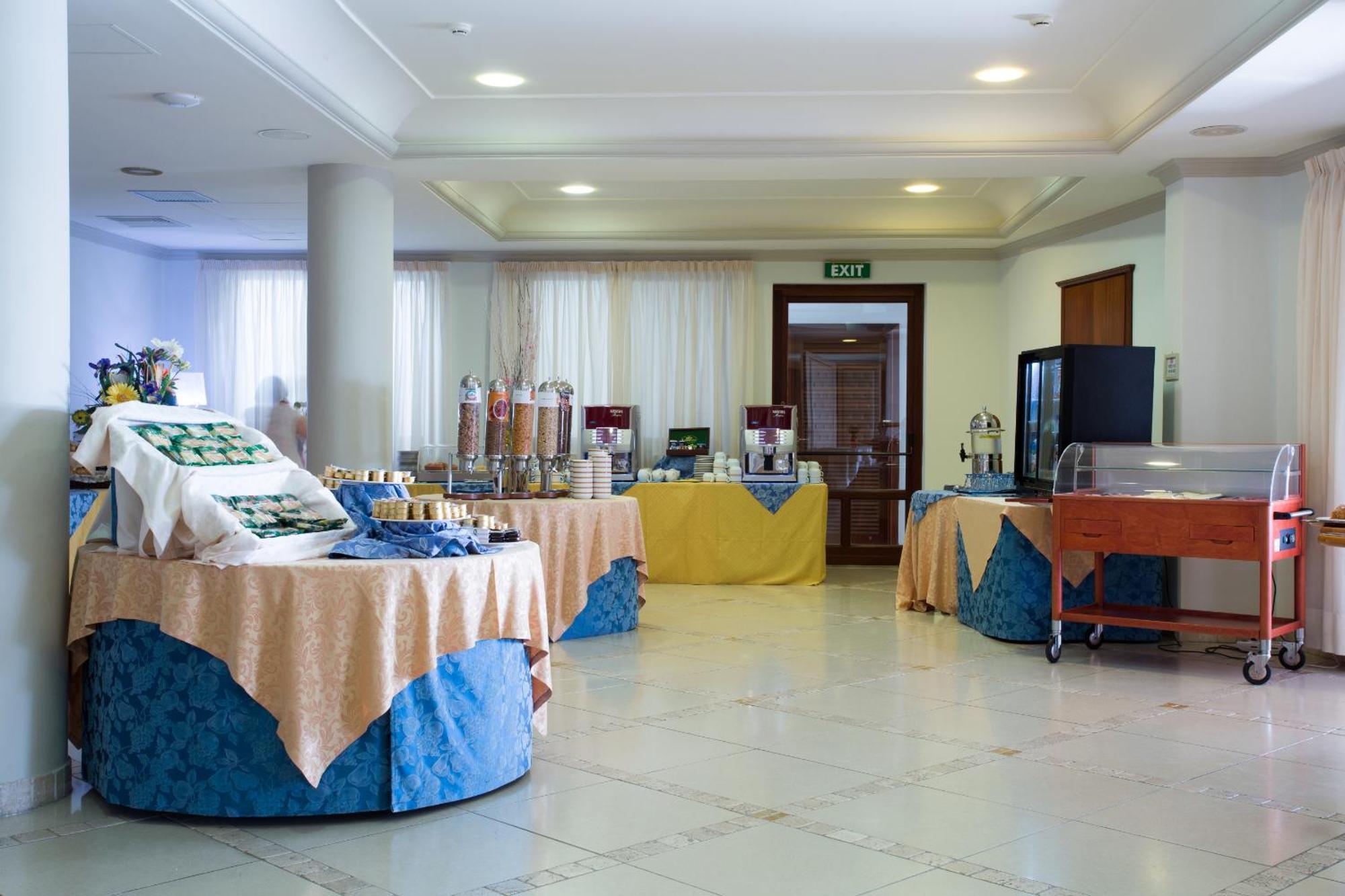 Hotel Tritone Lipari Buitenkant foto